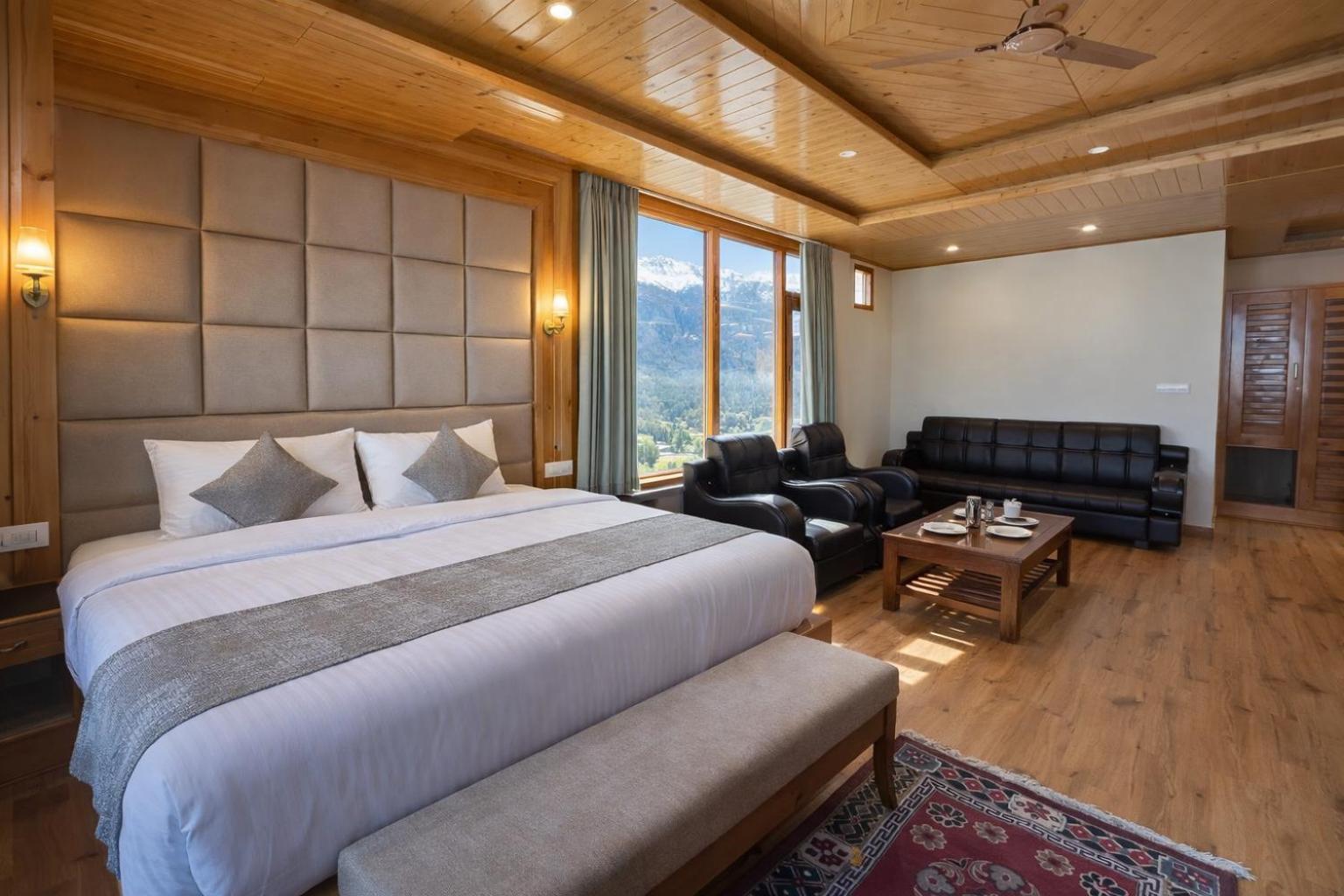 Ln Grand Premium & Luxury Suites, Manali — Photos 1